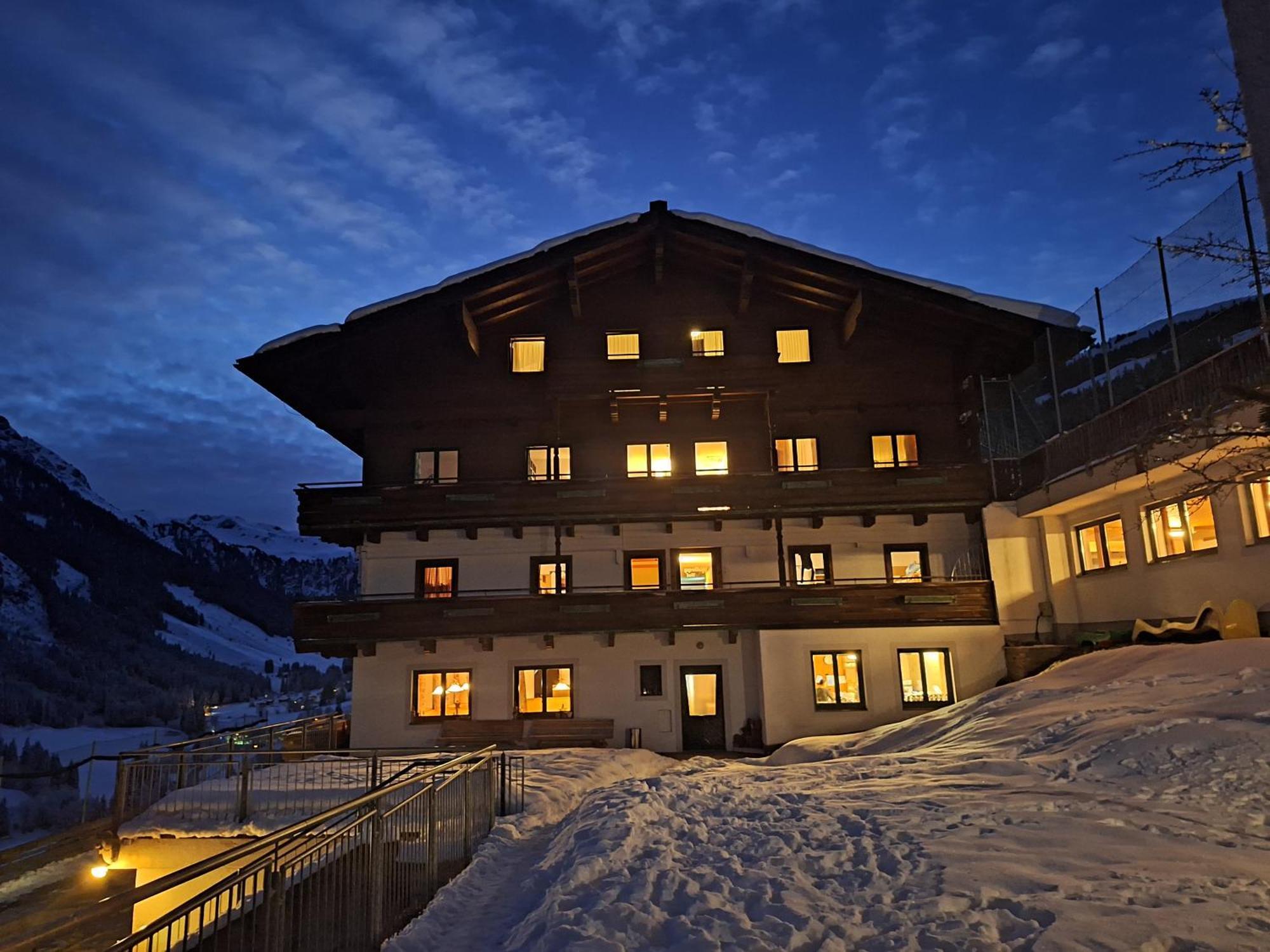 Ski In-Ski Out - Gaestehaeuser Saalbach-Hinterglemm - Wallegghof Christianhof Luaran gambar
