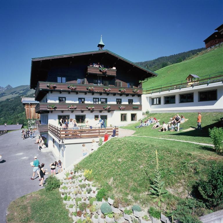 Ski In-Ski Out - Gaestehaeuser Saalbach-Hinterglemm - Wallegghof Christianhof Luaran gambar